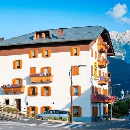 Albergo Erika Auronzo di Cadore Exteriör bild