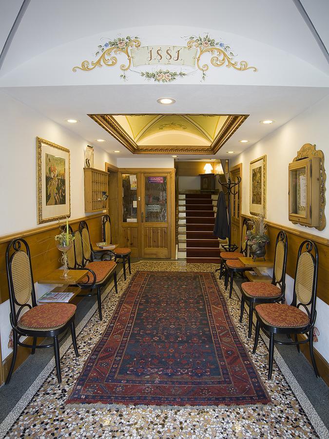 Albergo Erika Auronzo di Cadore Exteriör bild
