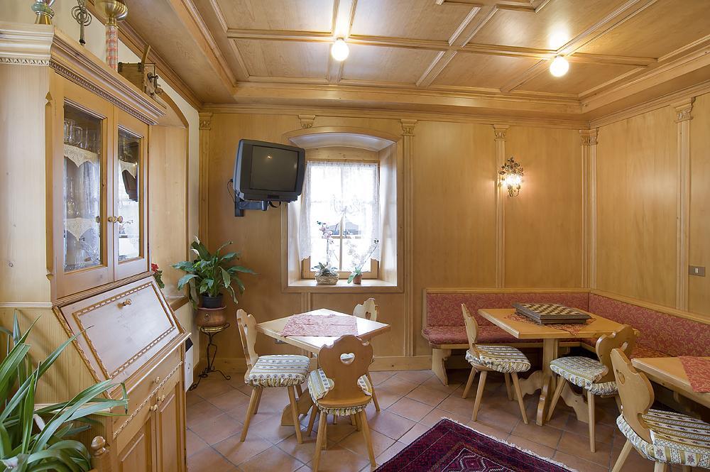 Albergo Erika Auronzo di Cadore Exteriör bild