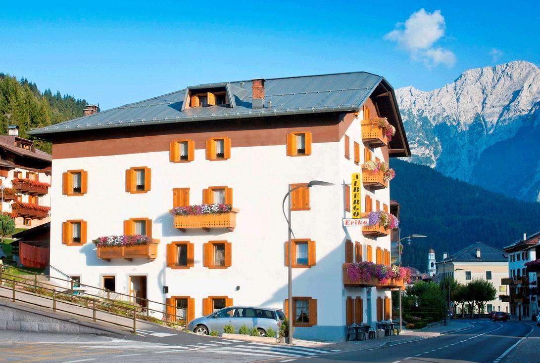 Albergo Erika Auronzo di Cadore Exteriör bild
